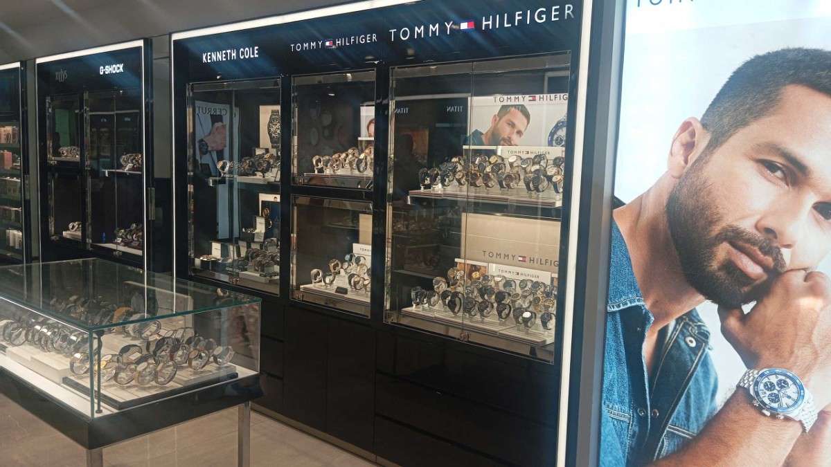 Store Image