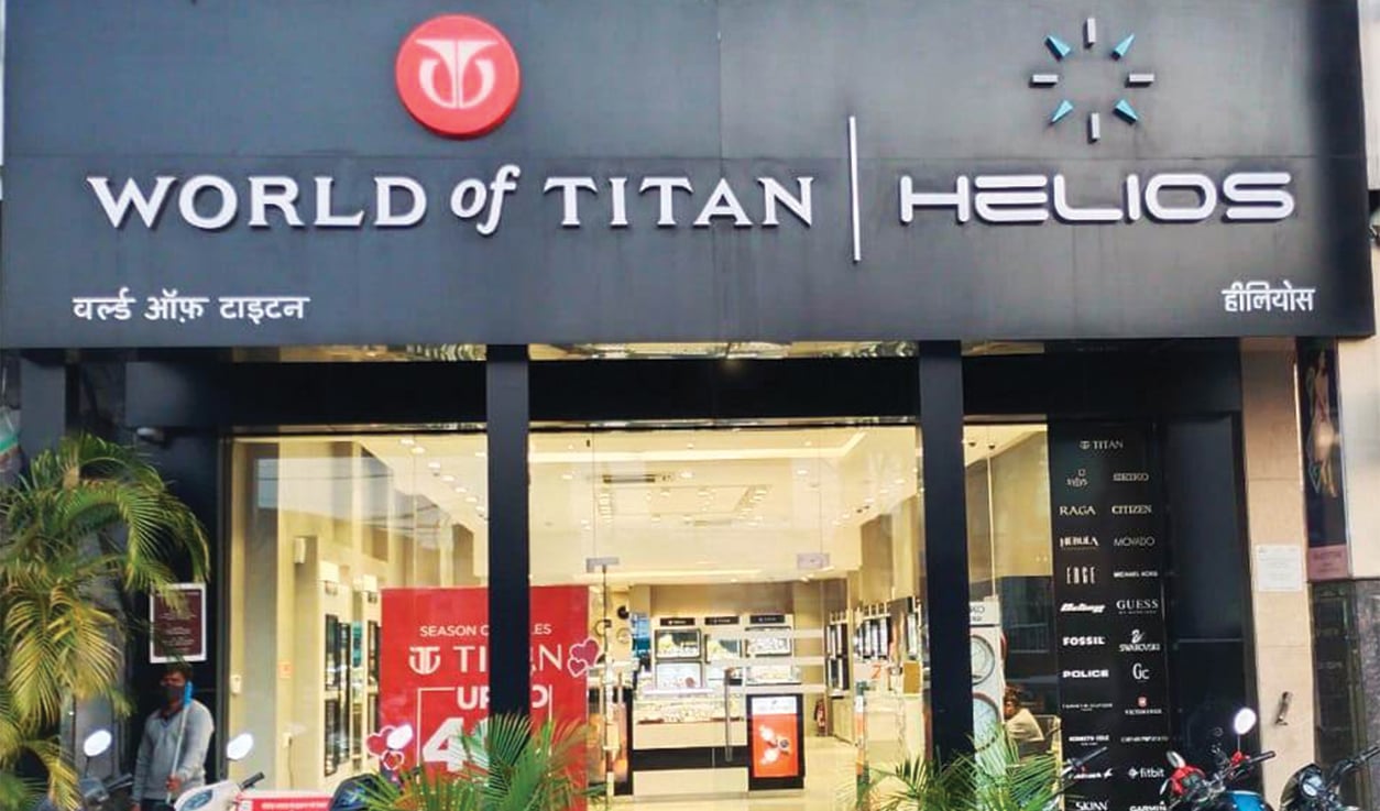 Helios store Banner
