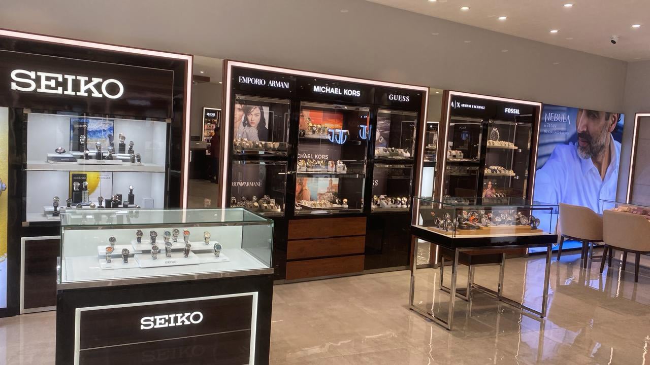 Store Image