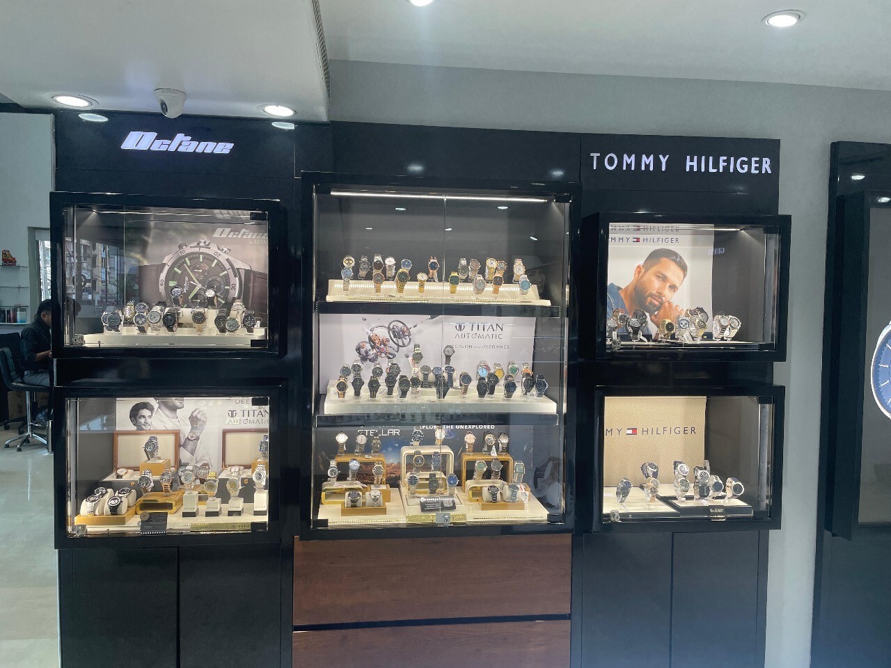 Store Image