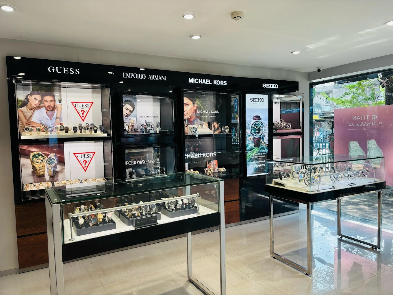 Store Image