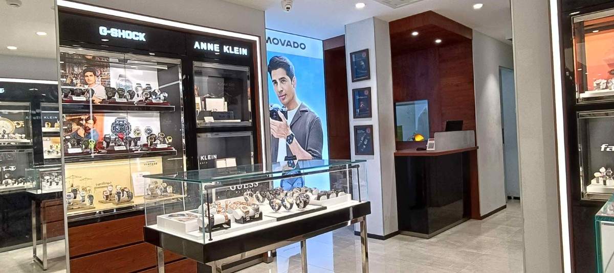 Store Image