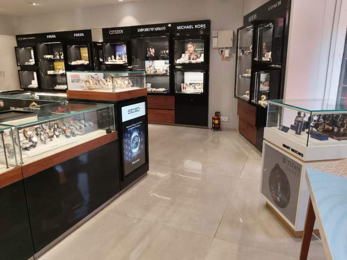 Store Image
