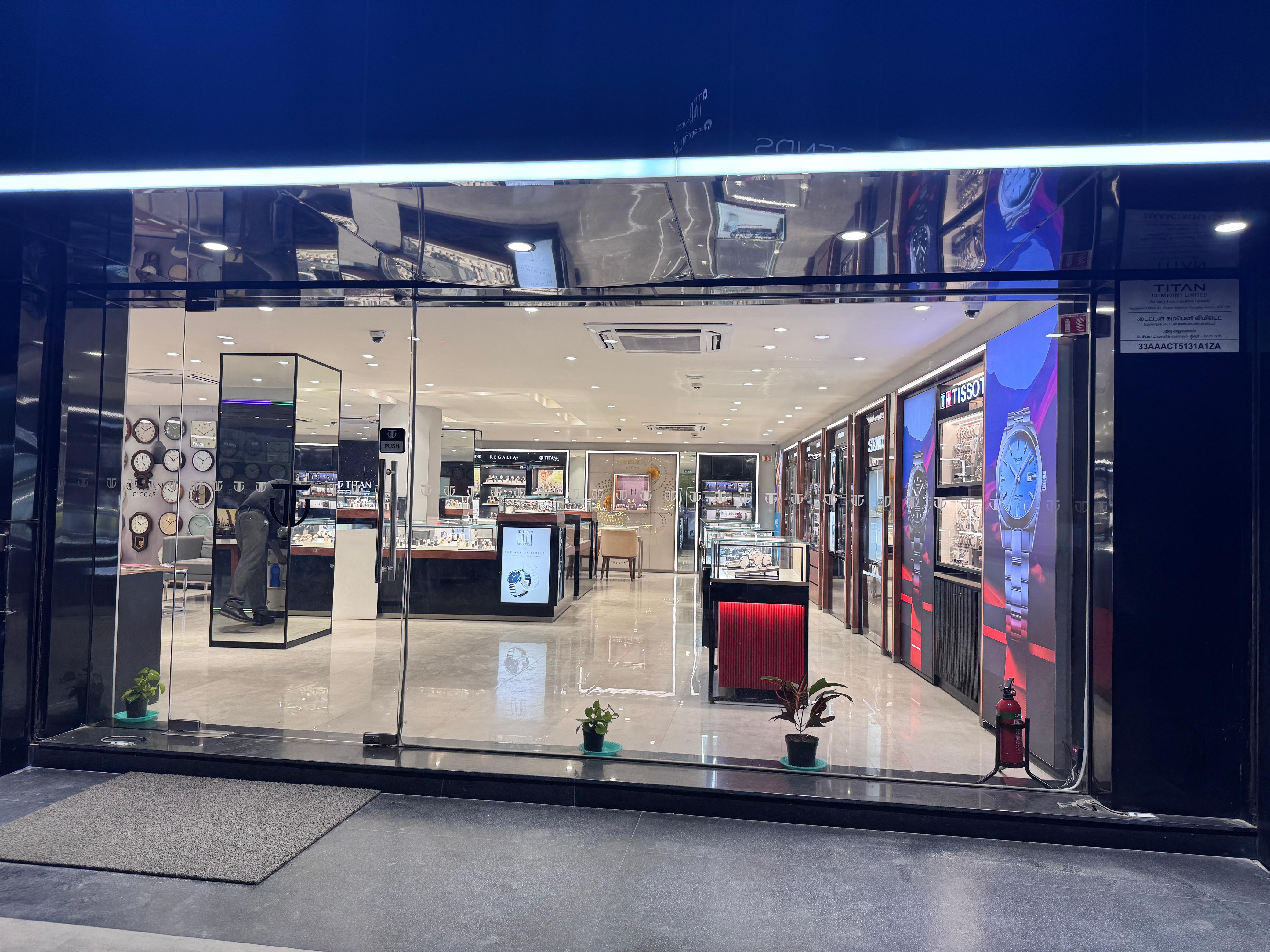 Store Image