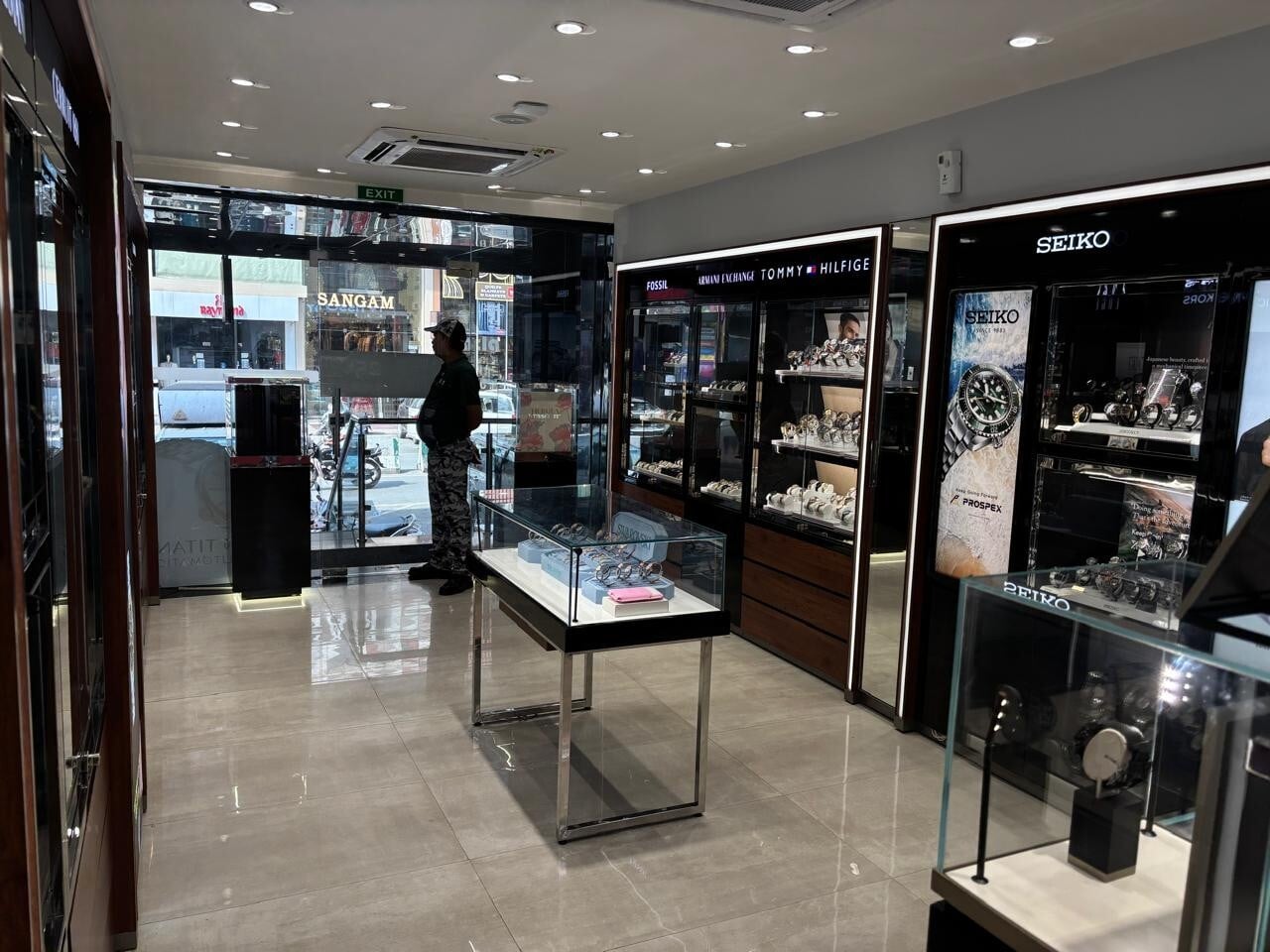 Store Image
