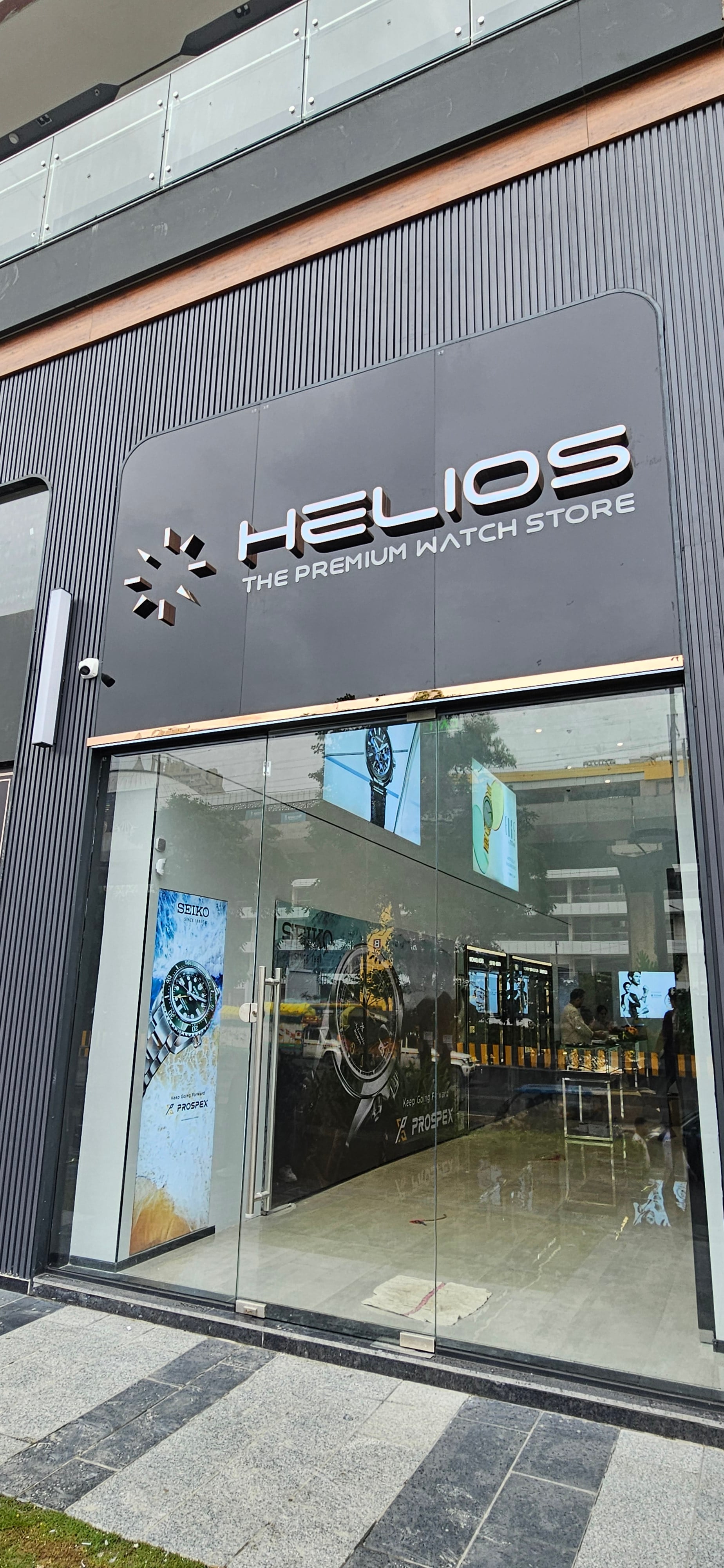 Store Image