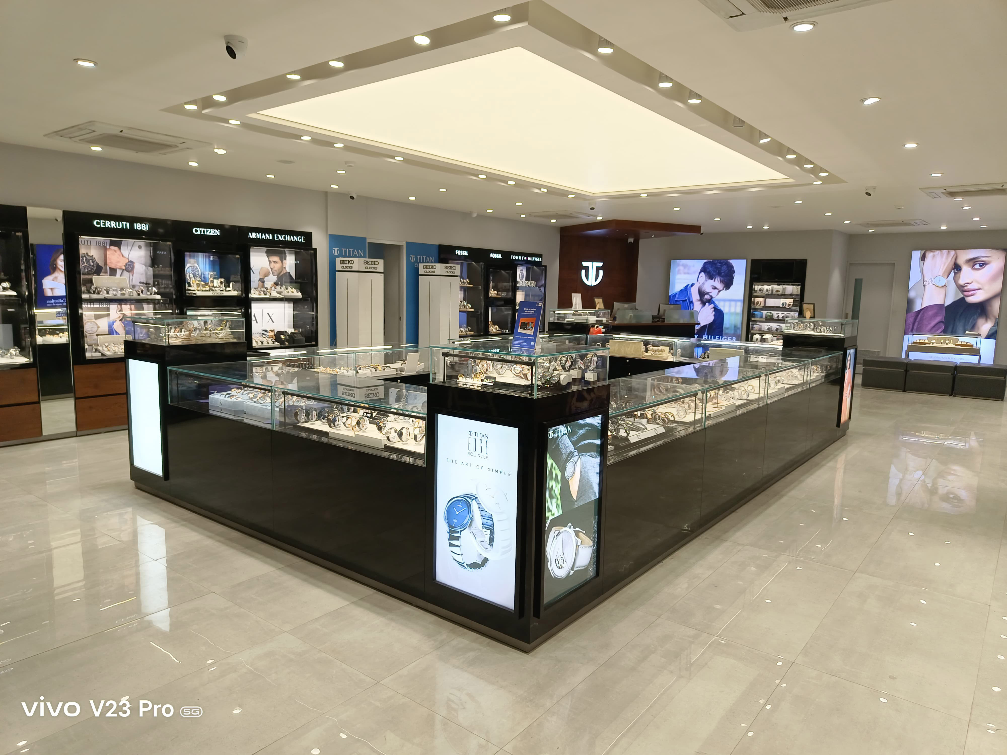Store Image