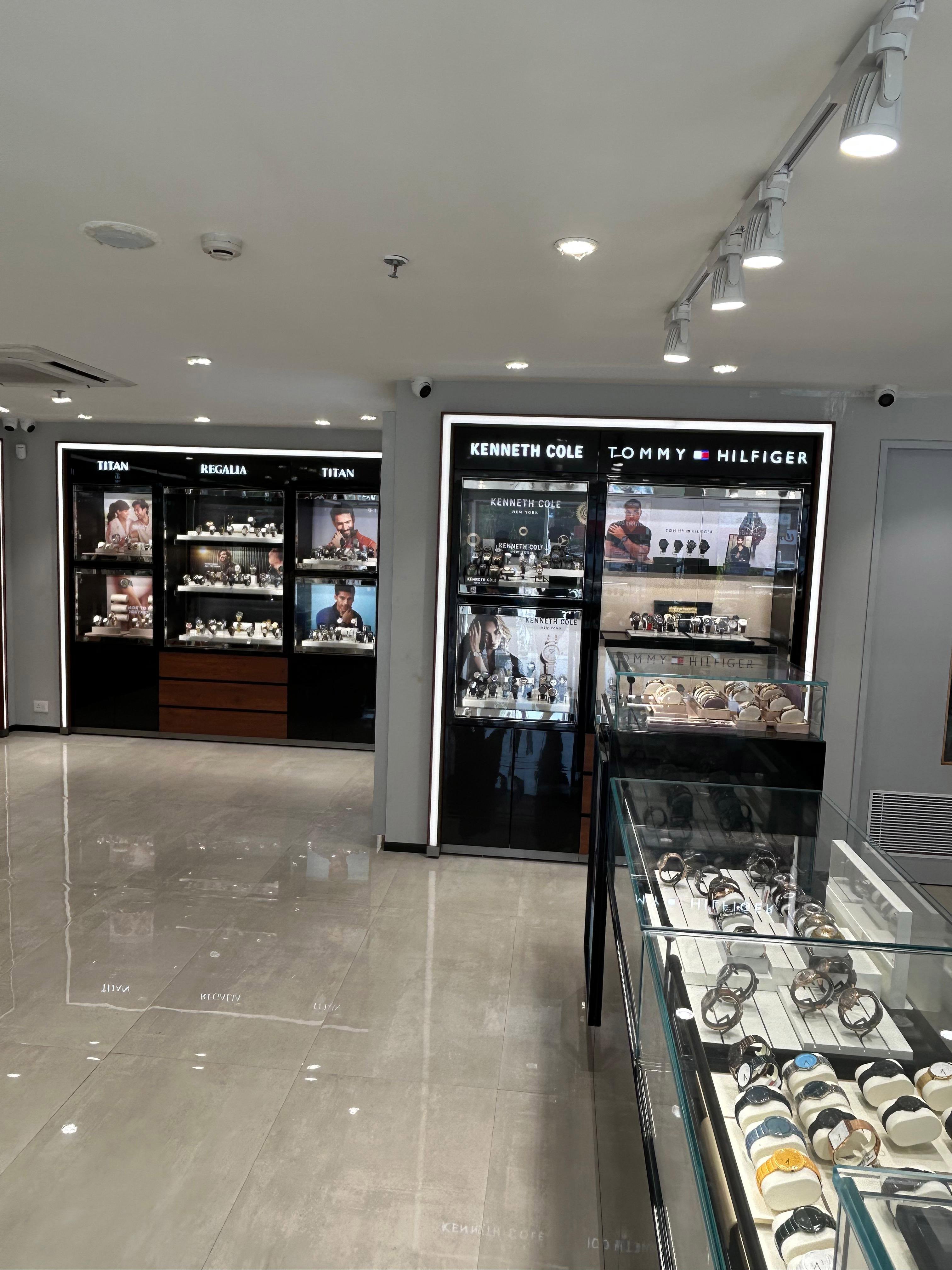 Store Image