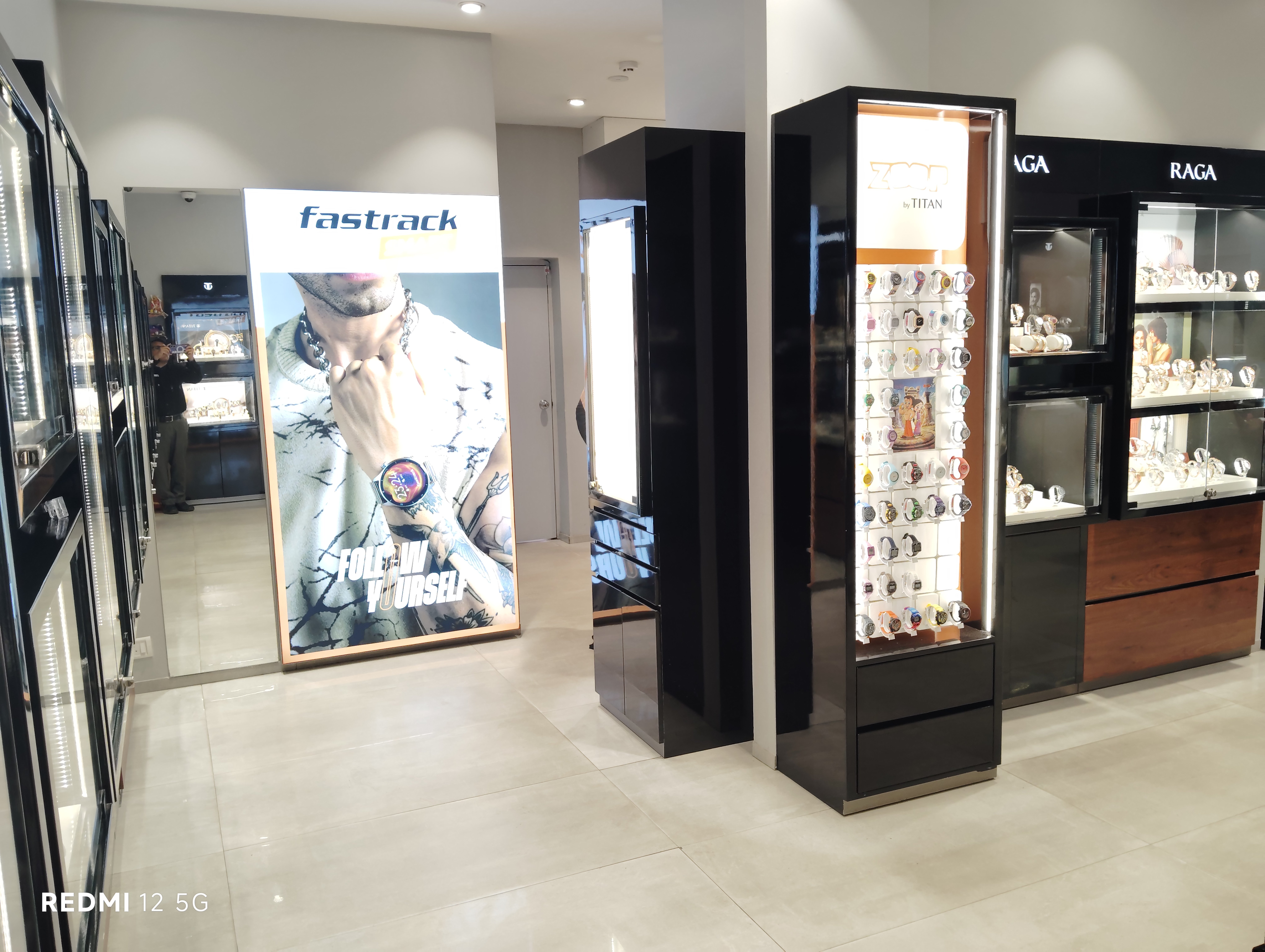 Store Image