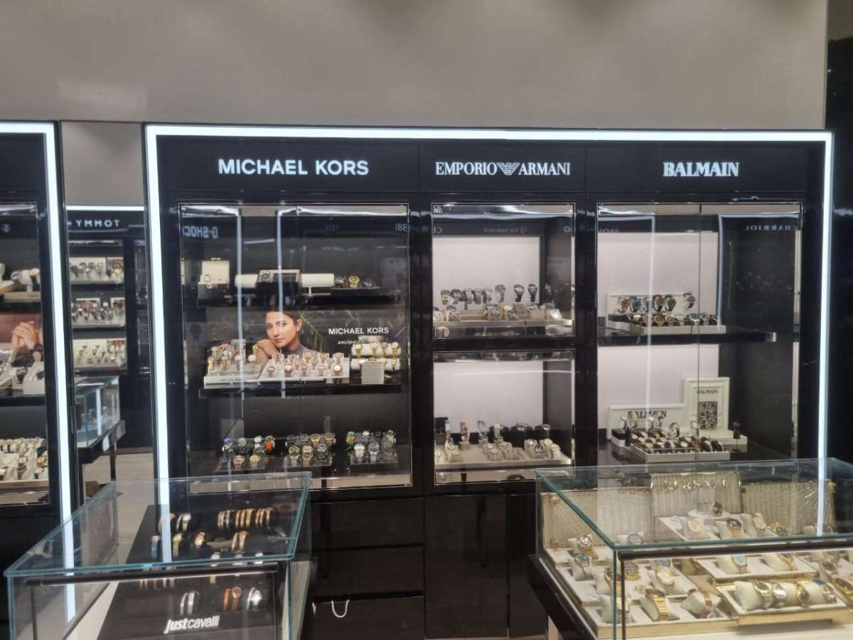 Store Image