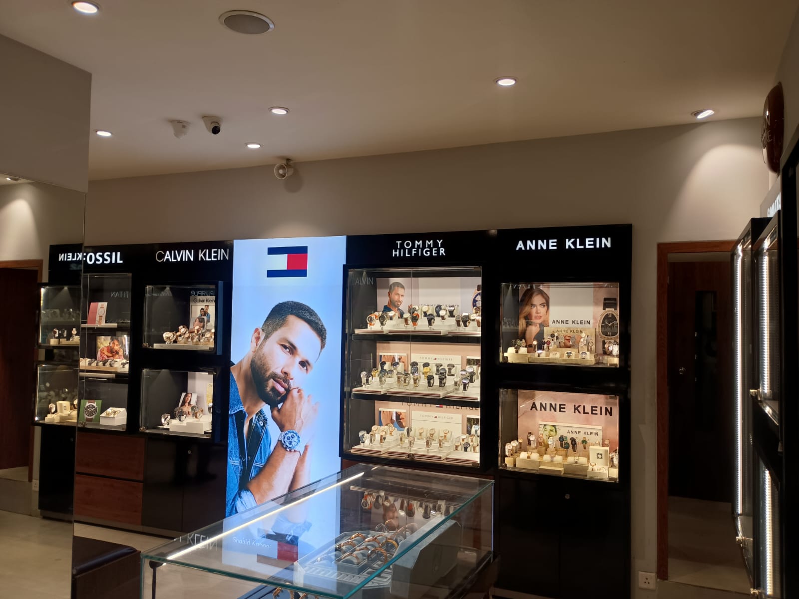 Store Image