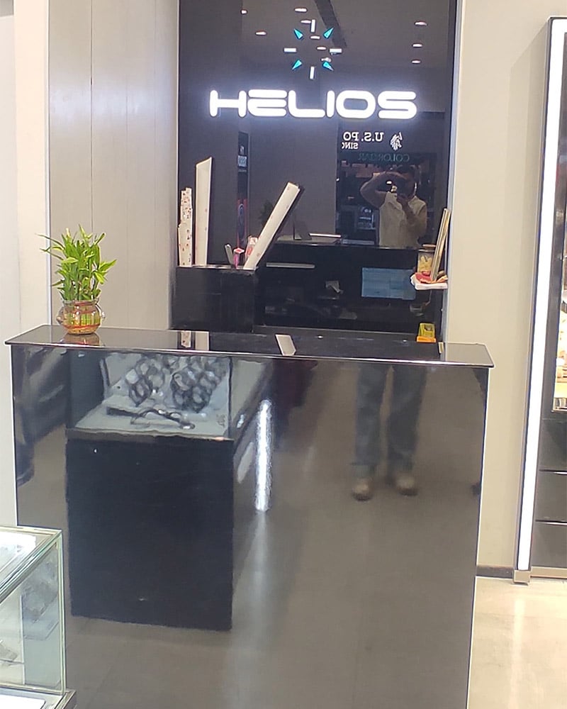 Store Image