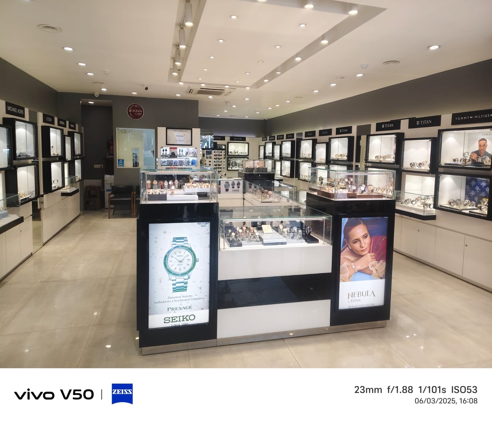 Store Image