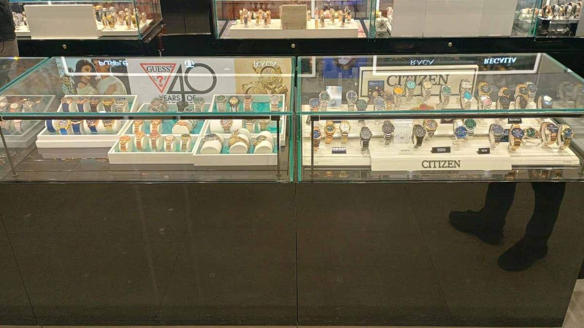 Store Image
