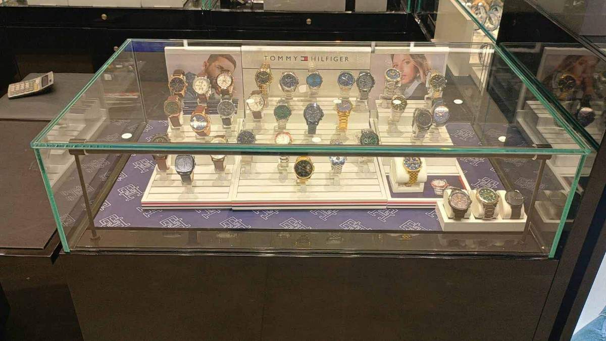 Store Image