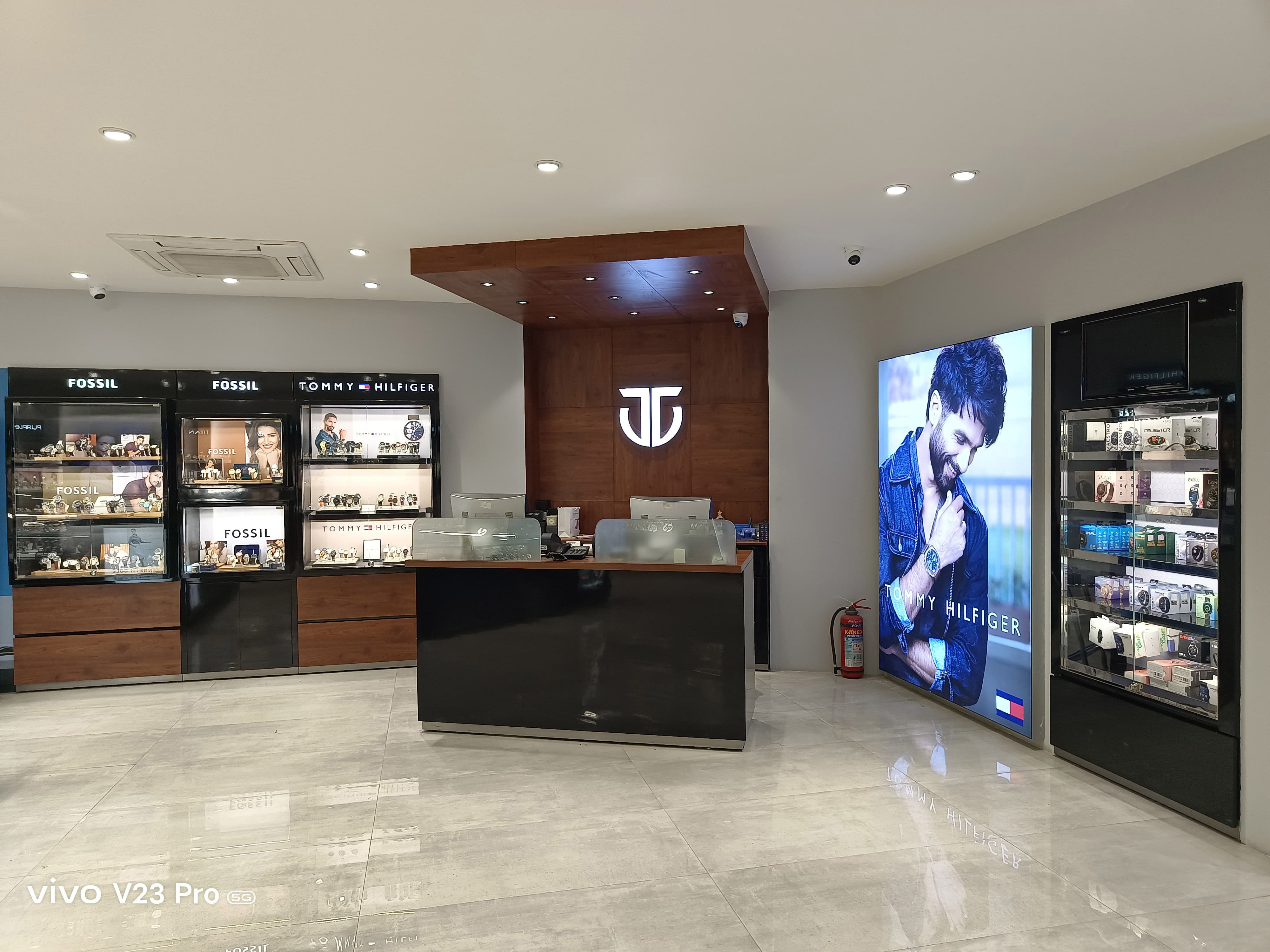 Store Image