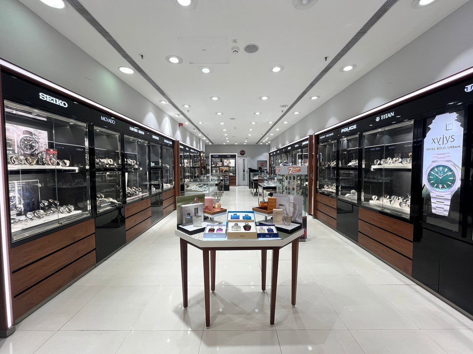 Store Image