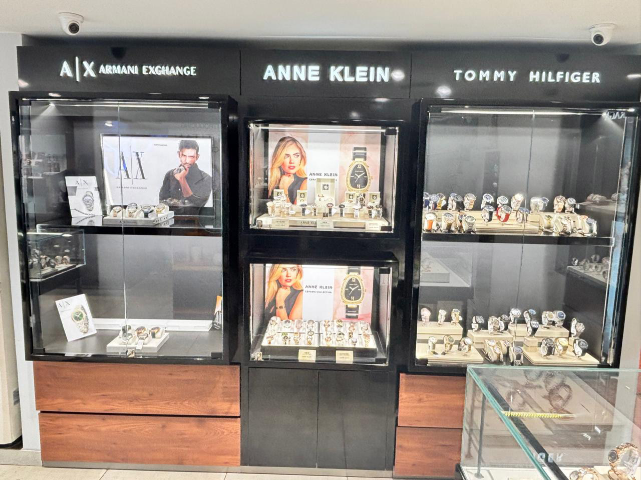 Store Image