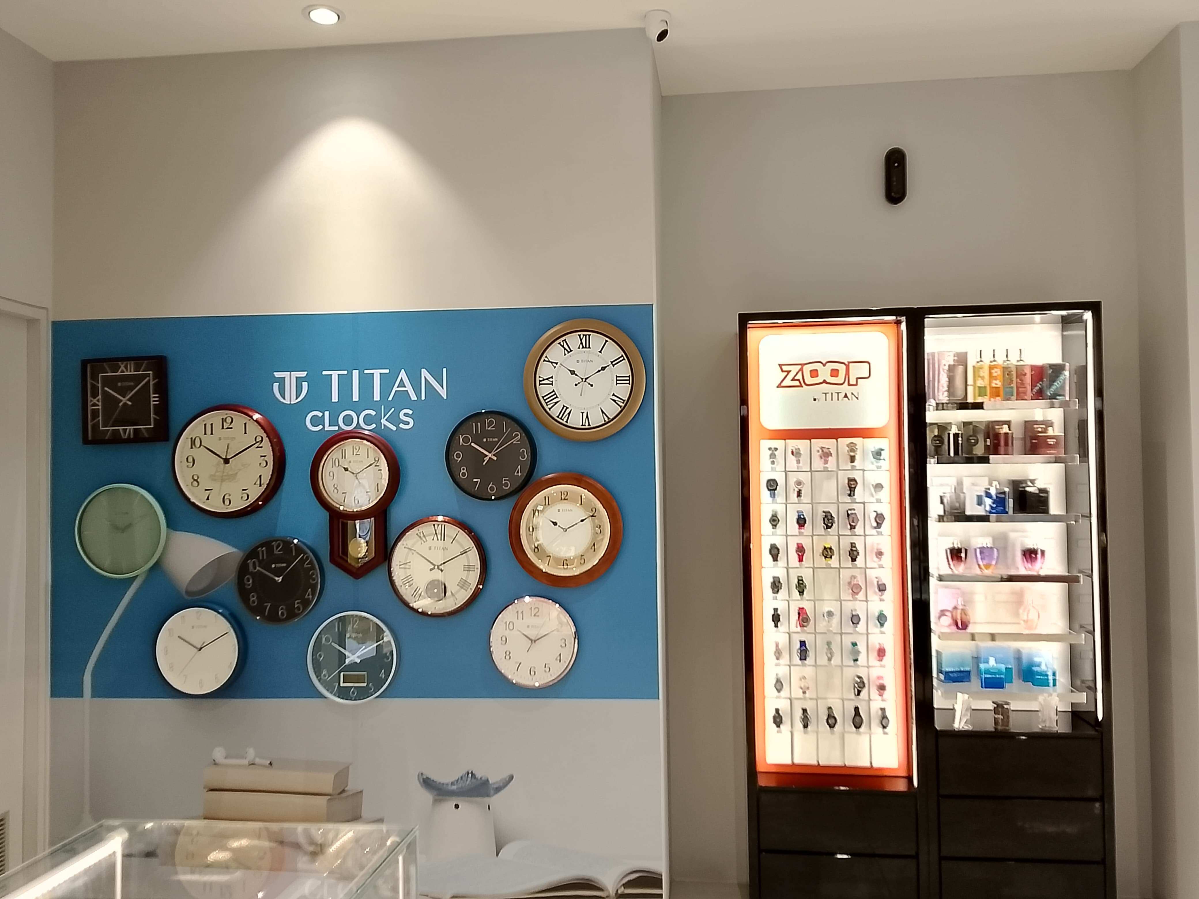 Store Image