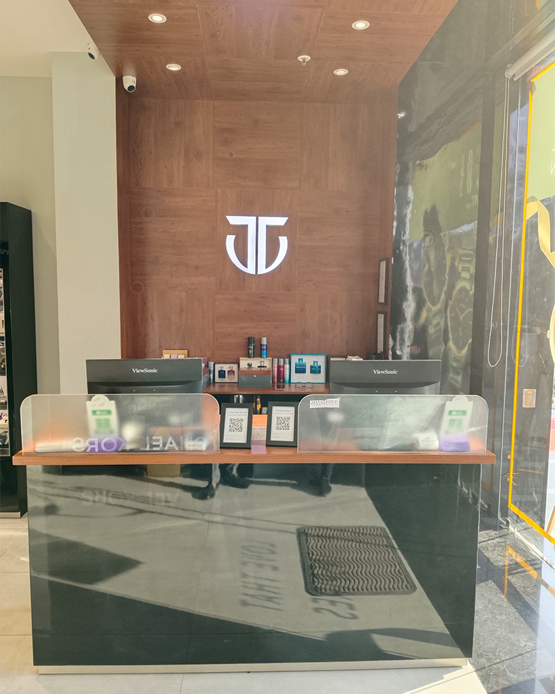 Store Image