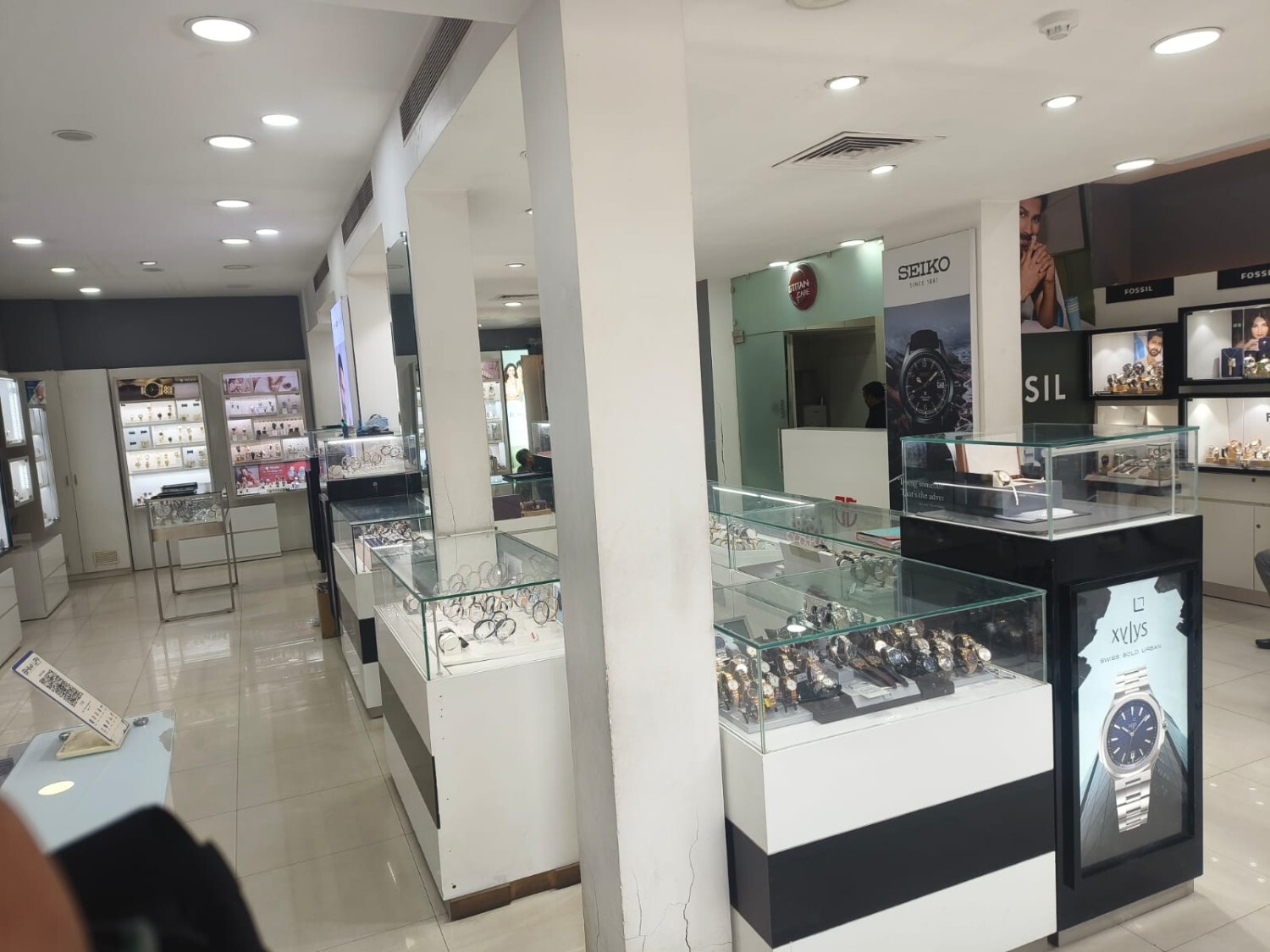 Store Image