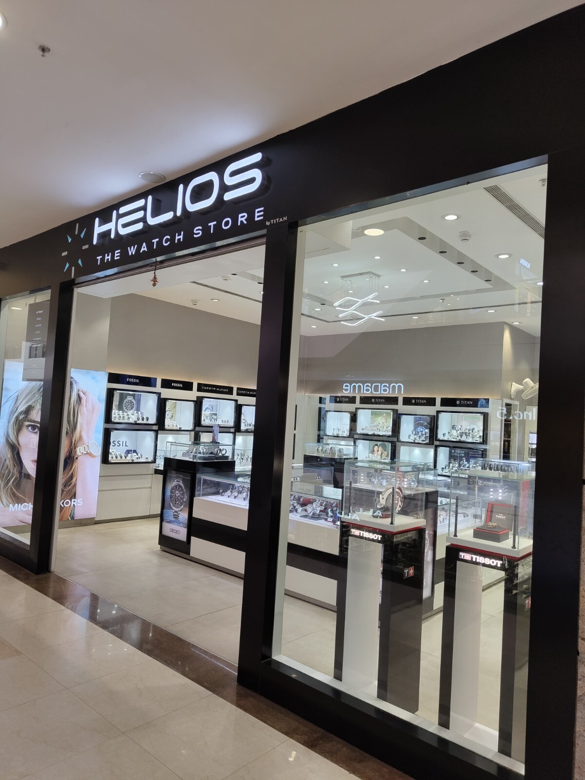 Helios store Banner