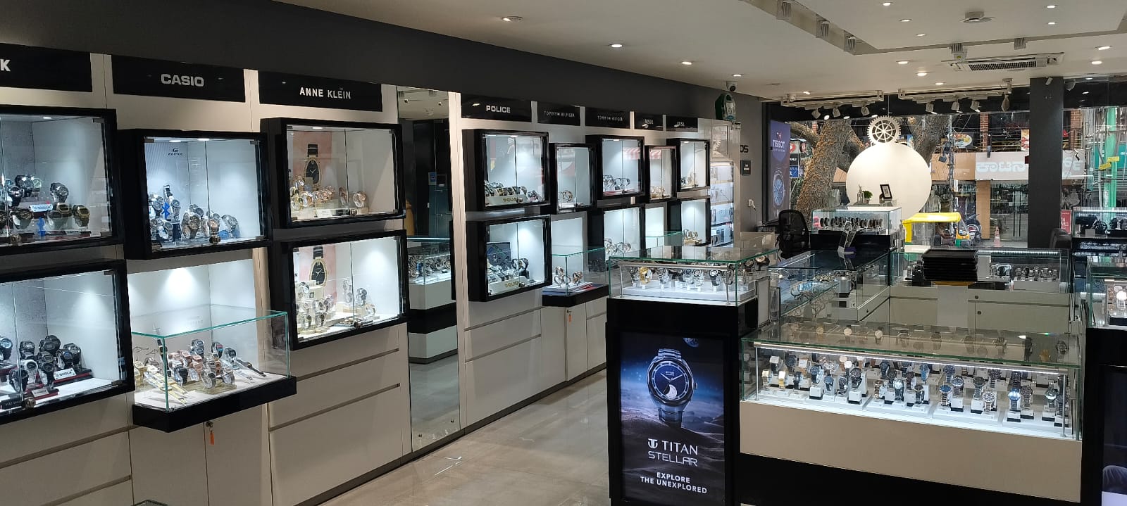 Store Image