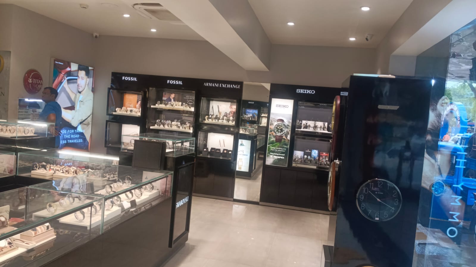 Store Image