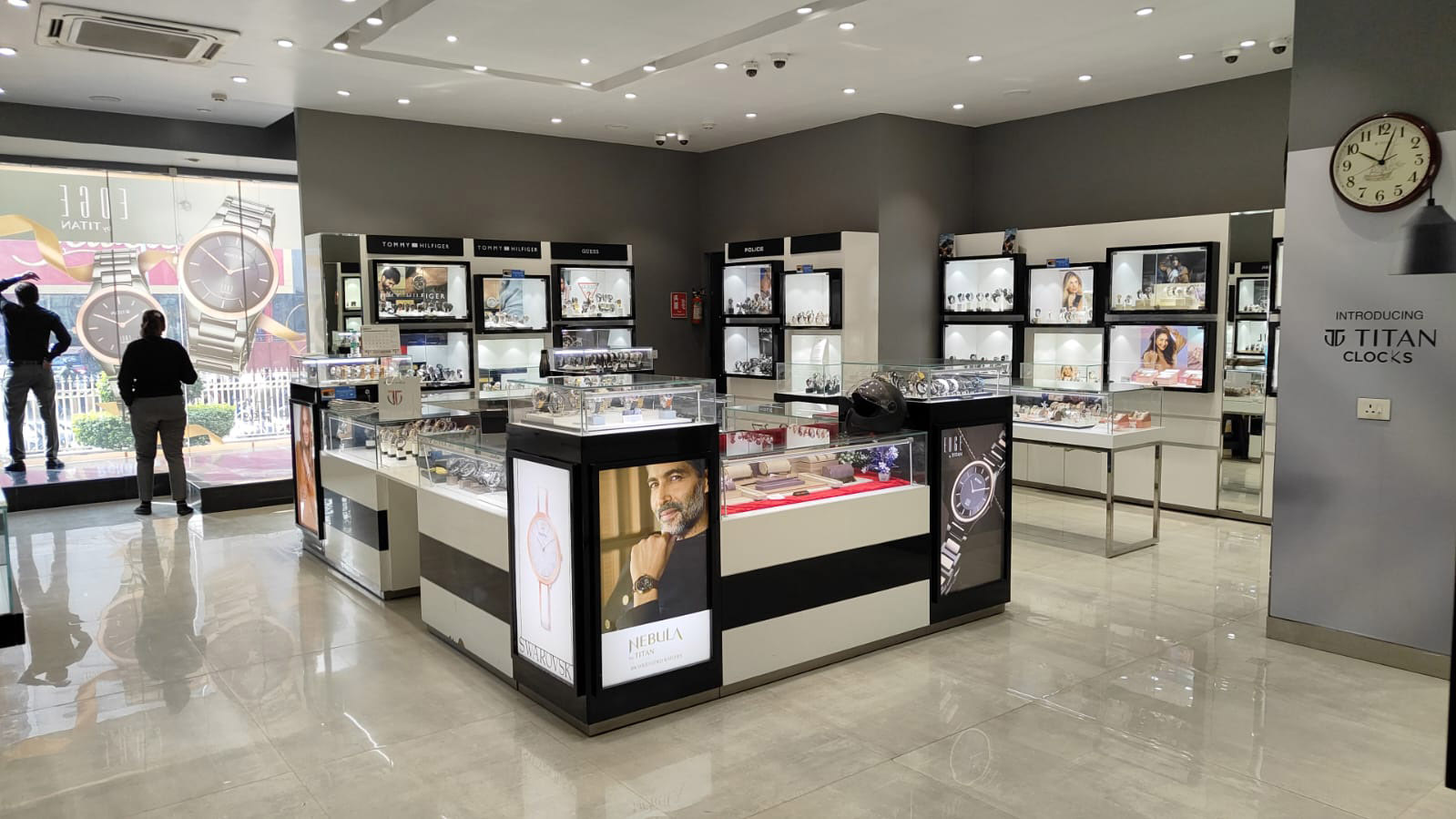 Store Image