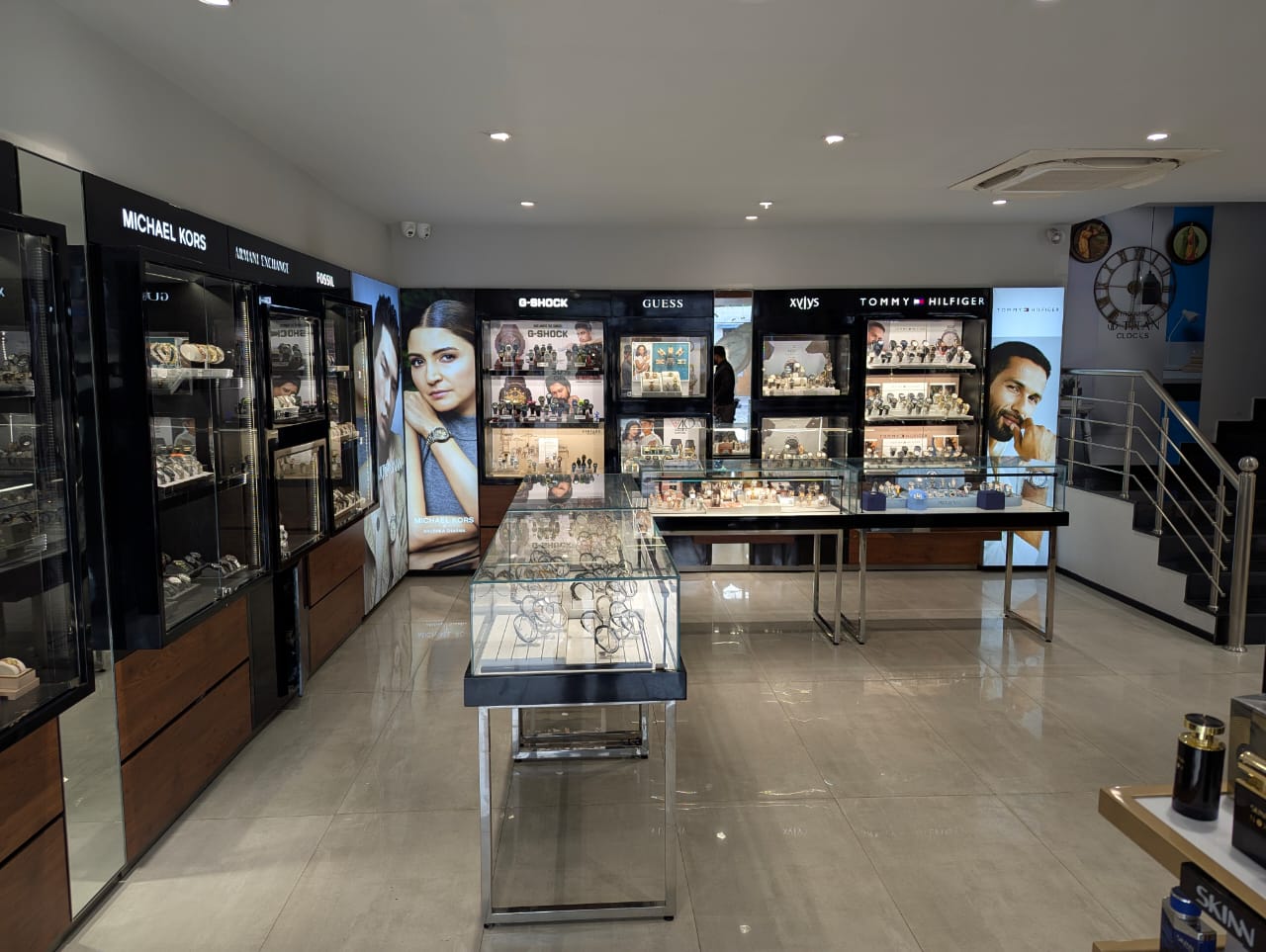 Store Image