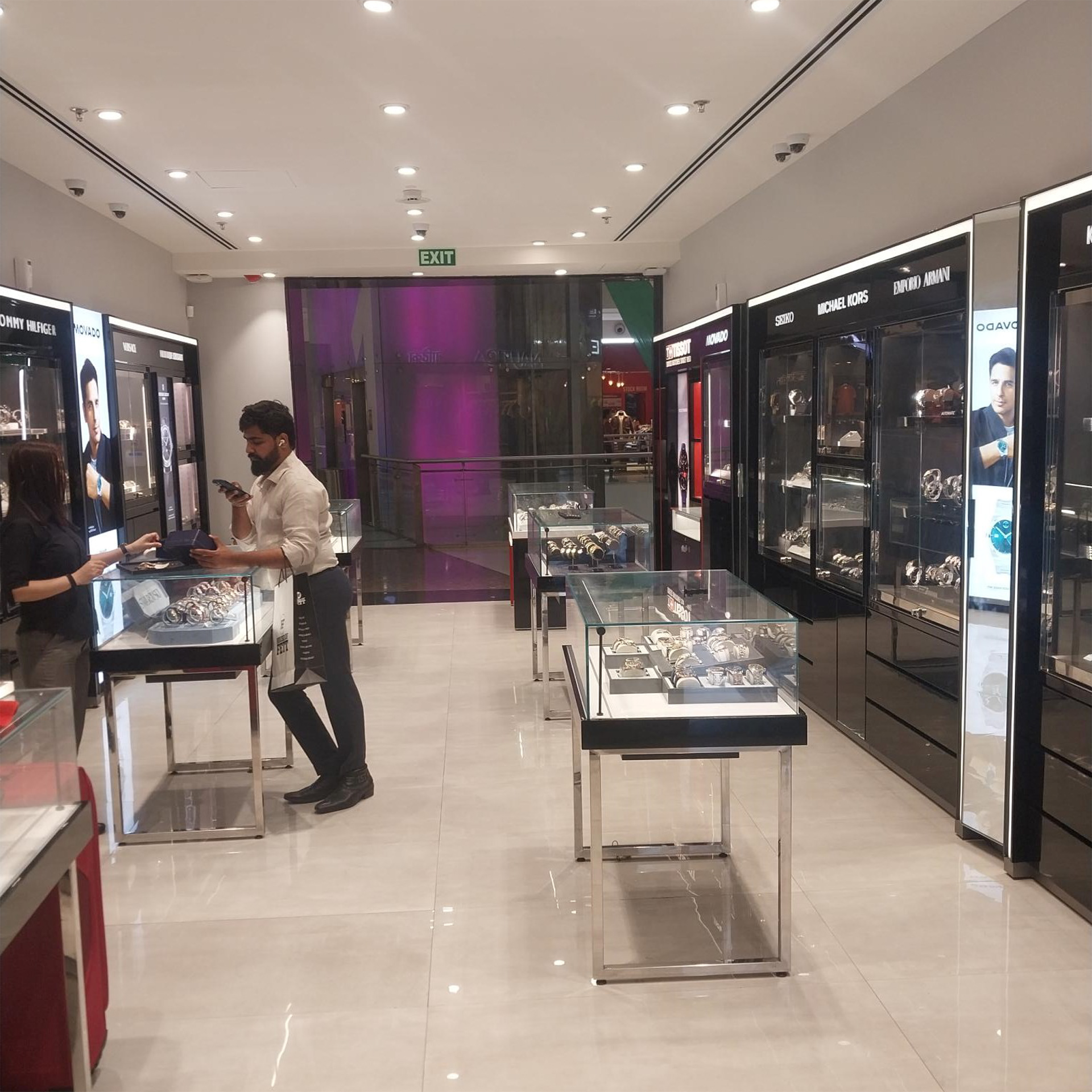 Store Image