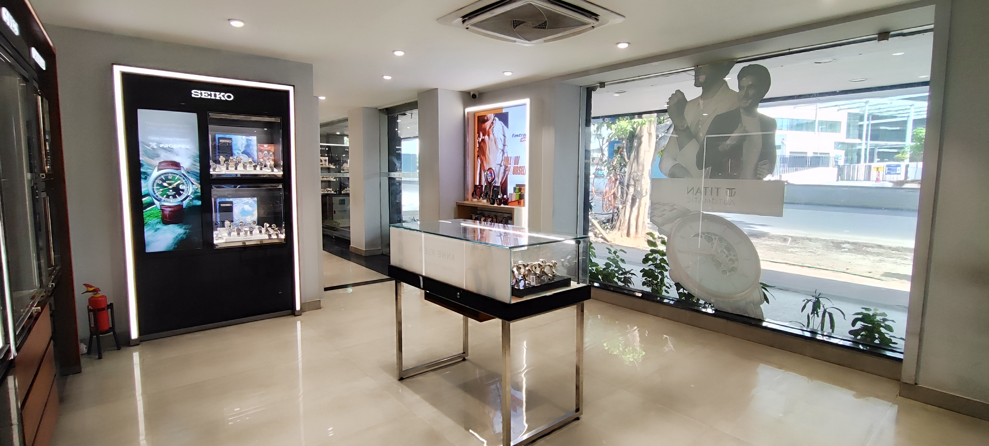 Store Image