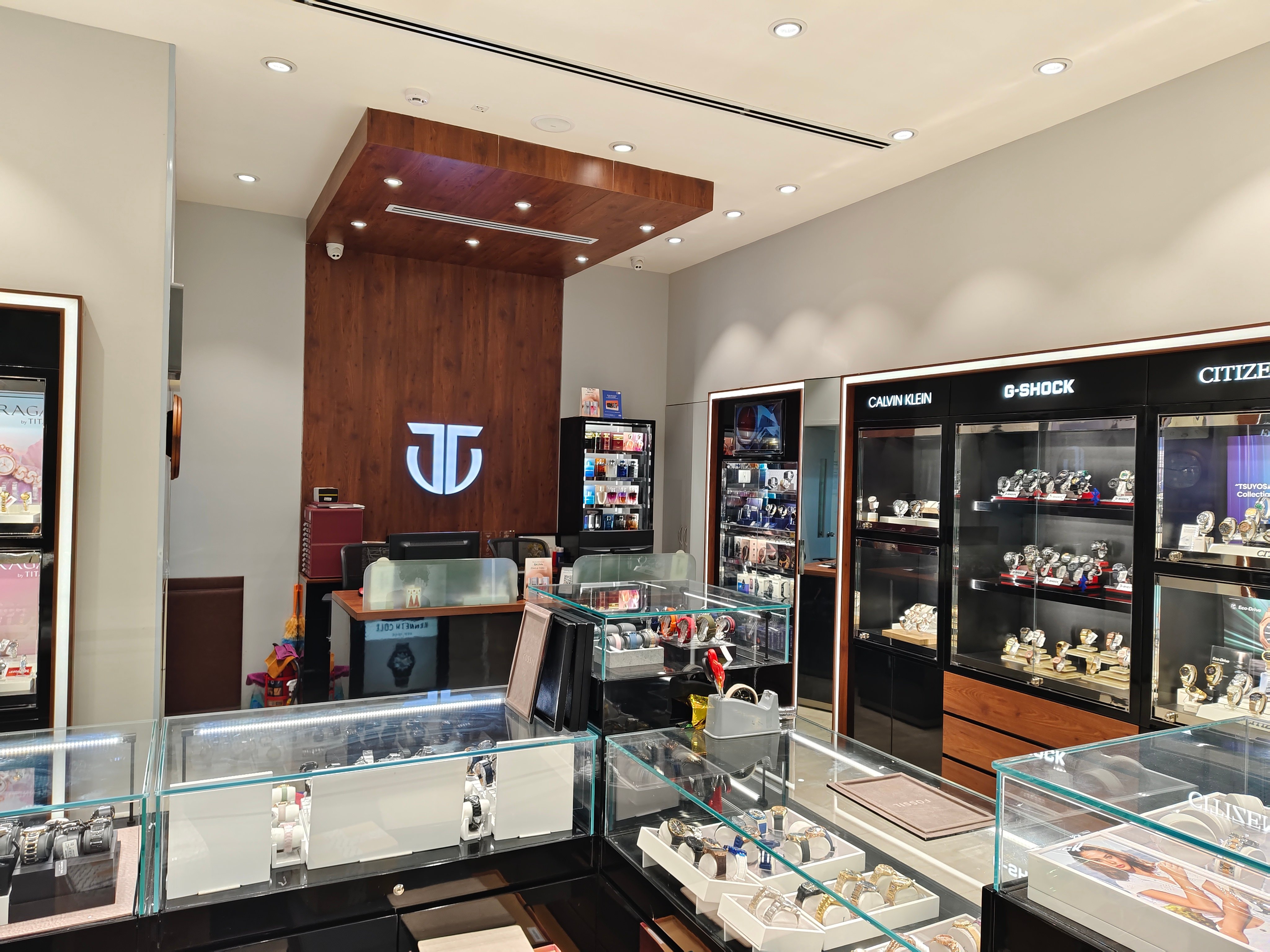 Store Image