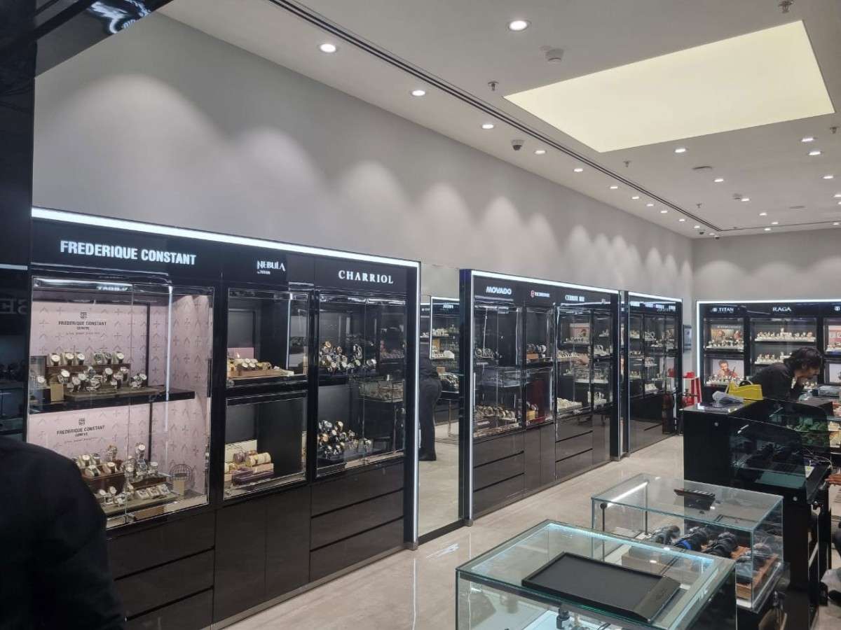 Store Image