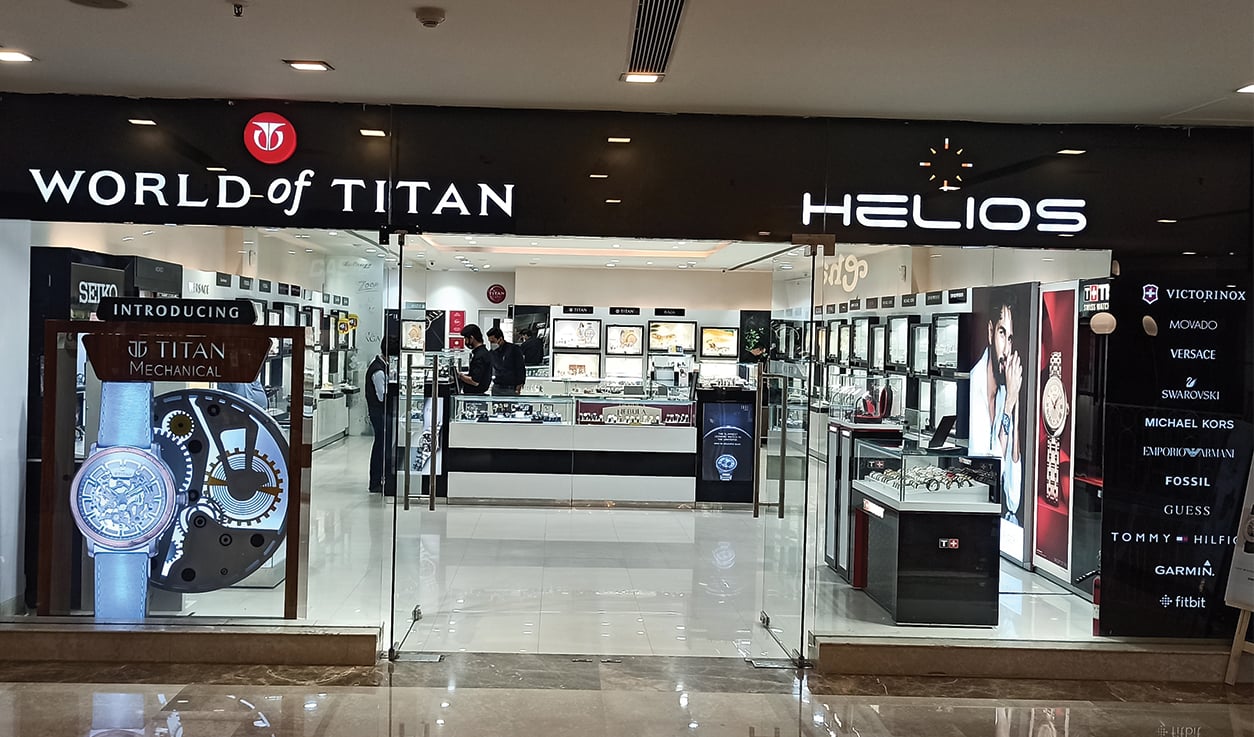 Helios store Banner