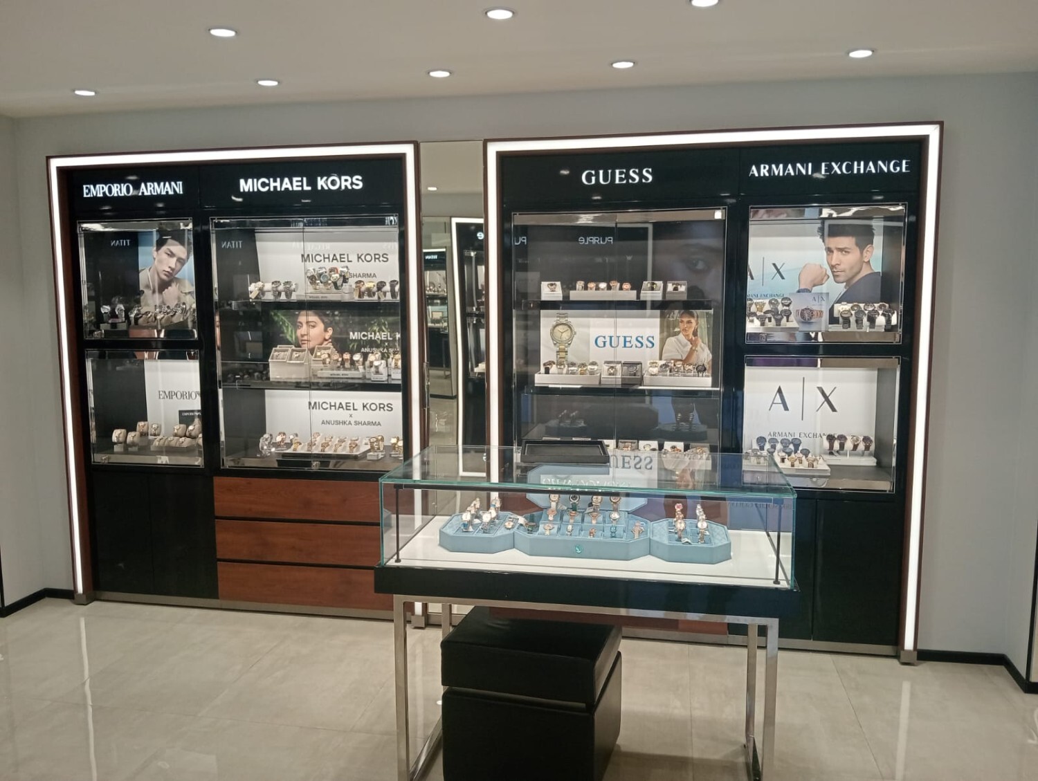 Store Image
