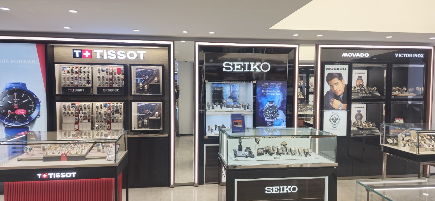 Store Image