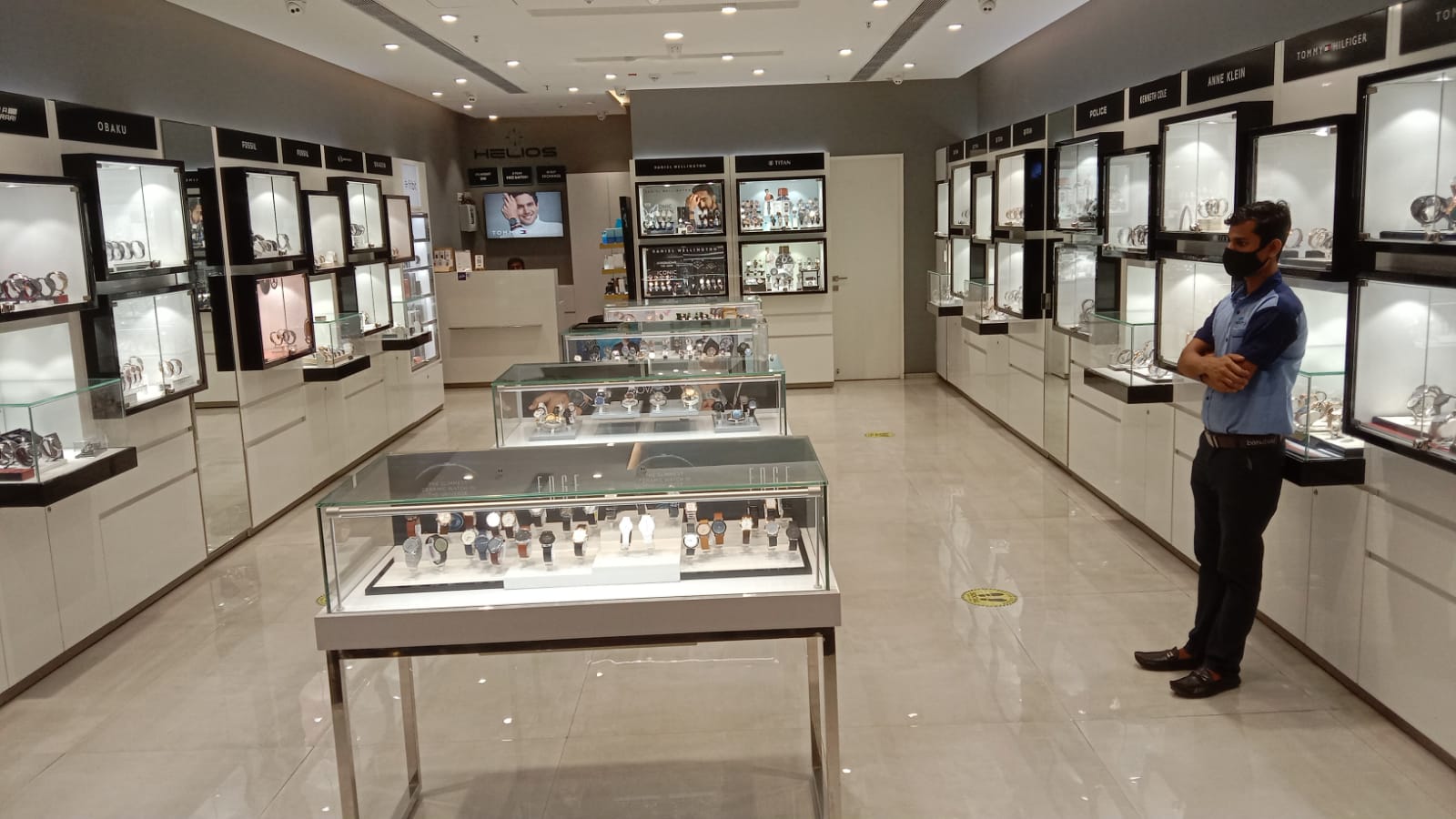 Store Image