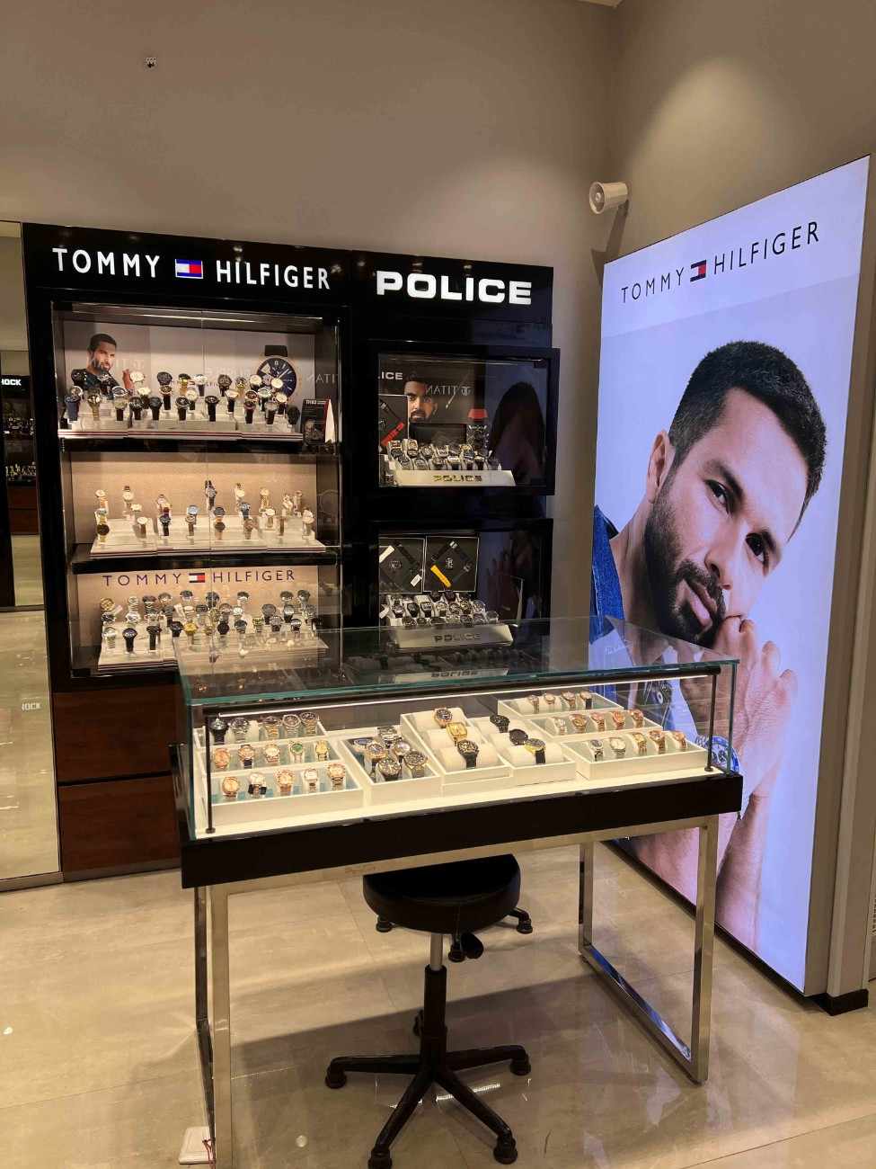 Store Image