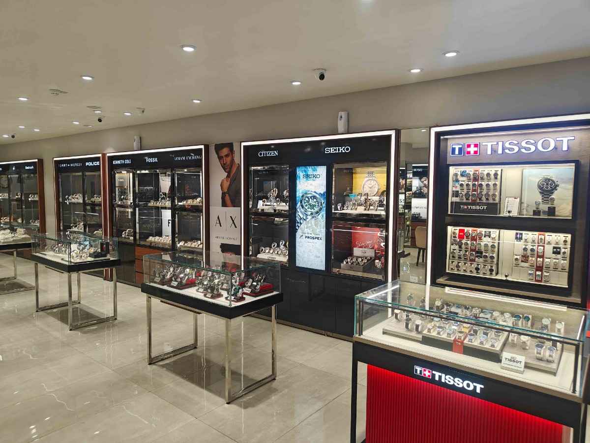 Store Image