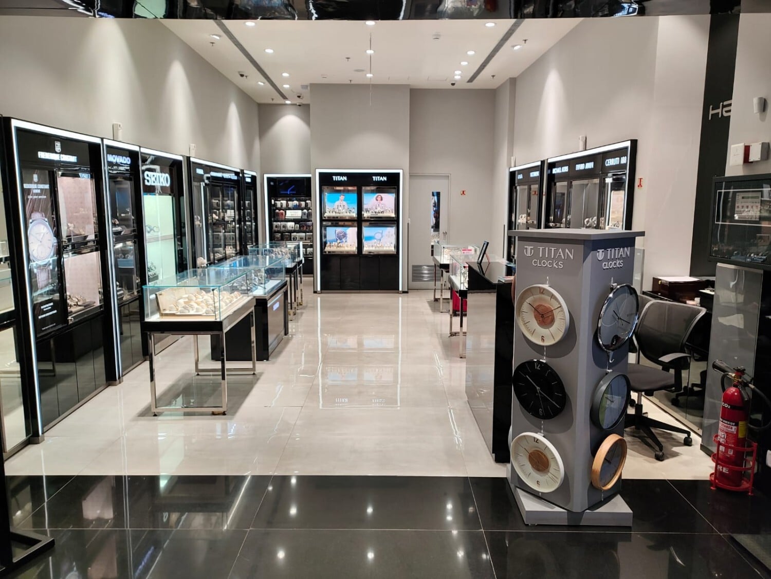 Store Image
