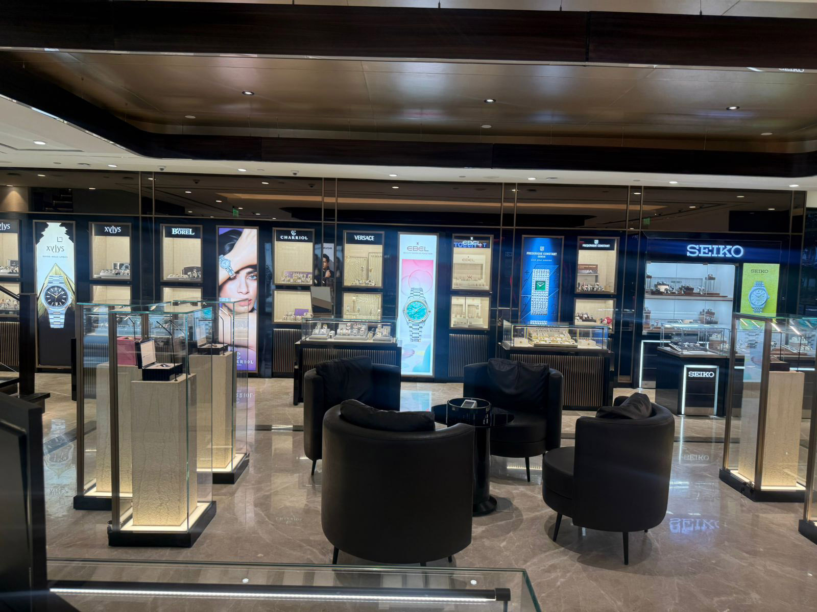 Store Image